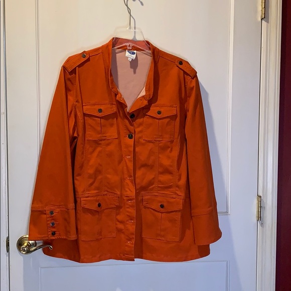 DG2 by Diane Gilman Jackets & Blazers - DG2 by Diane Gilman military-style jacket